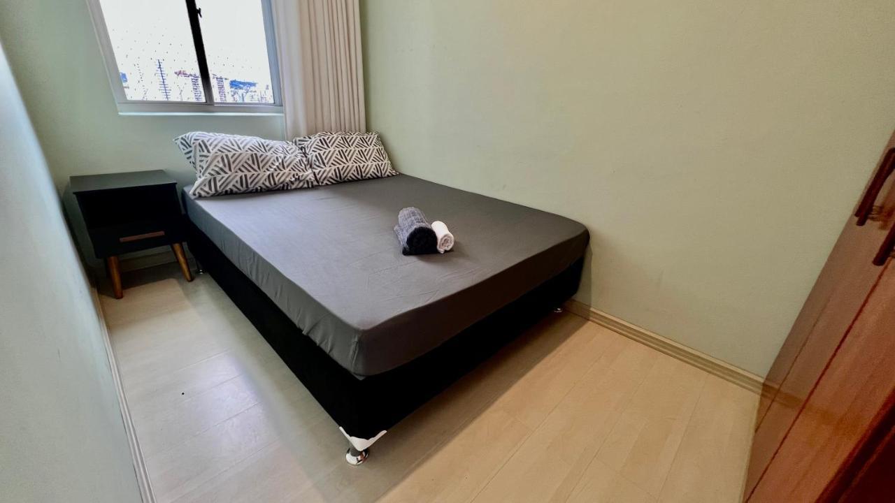 - Completo E Perto De Apartamento